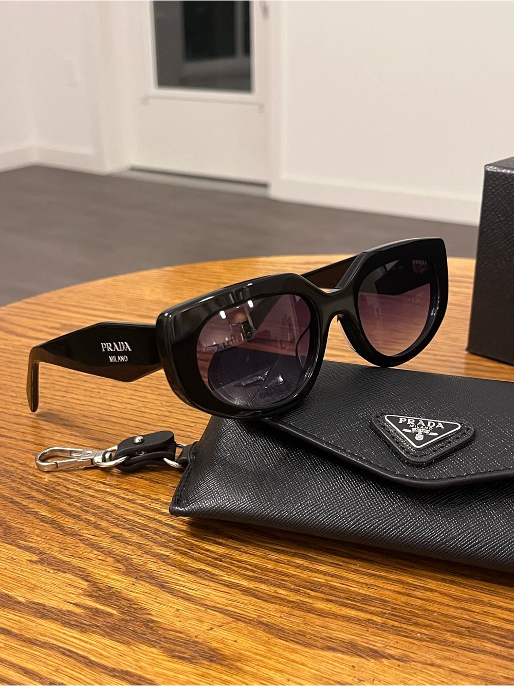 NWT Prada Black Oversized Cat-Eye Sunglasses with Logo Case
